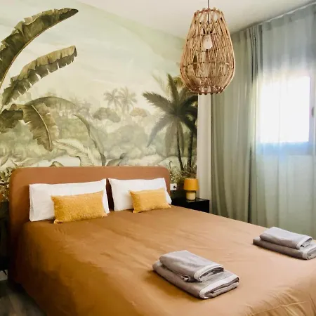 Malakatua Station, Apartment With Pool-Parking Málaga Buitenkant foto